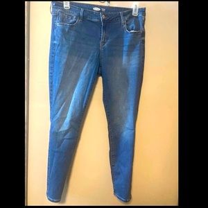 Old Navy Rockstar super skinny low rise jeans medium wash size 14